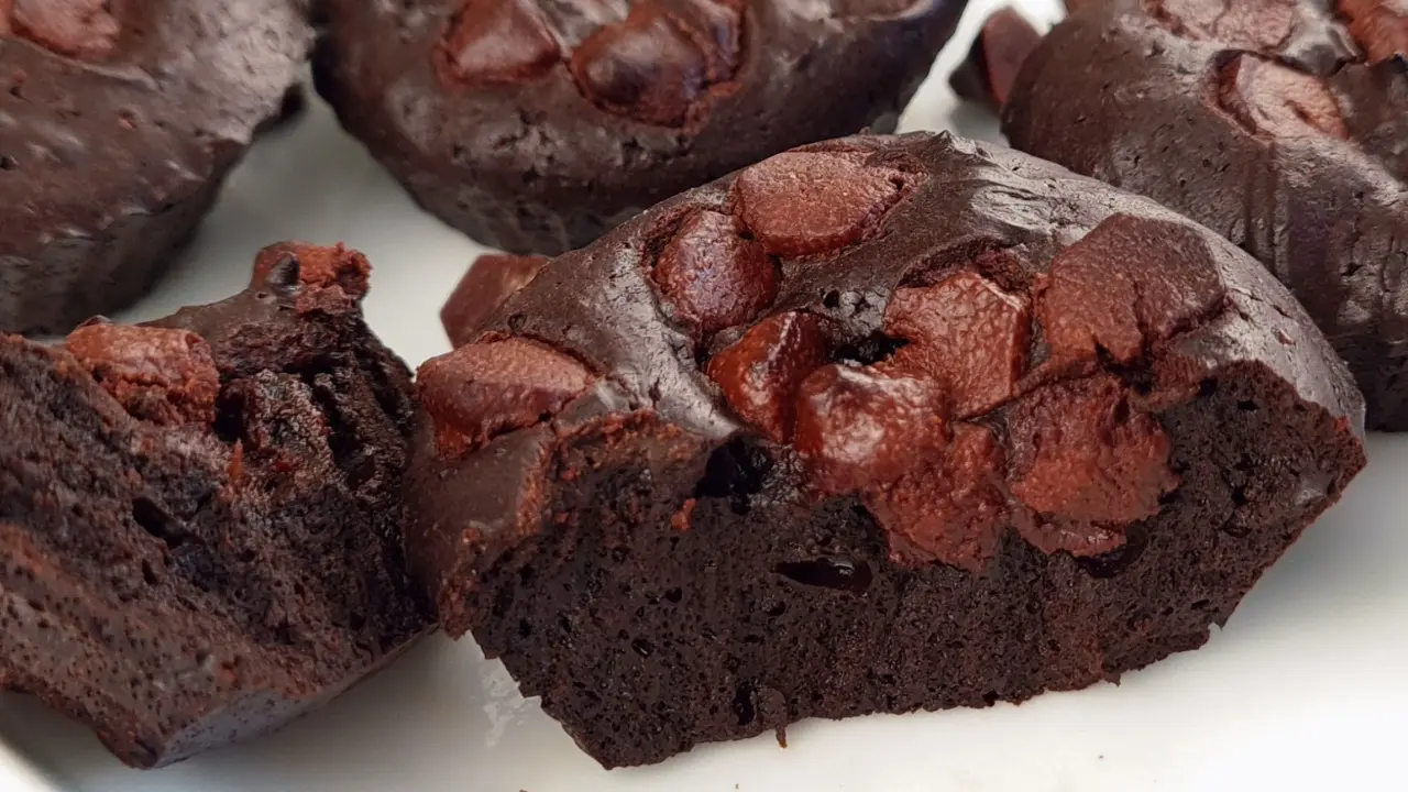 Keto Chocolate Brownie Muffins