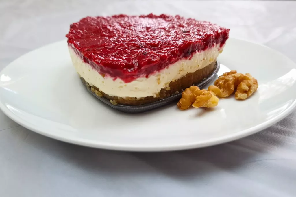 Keto Raspberry Cheesecake