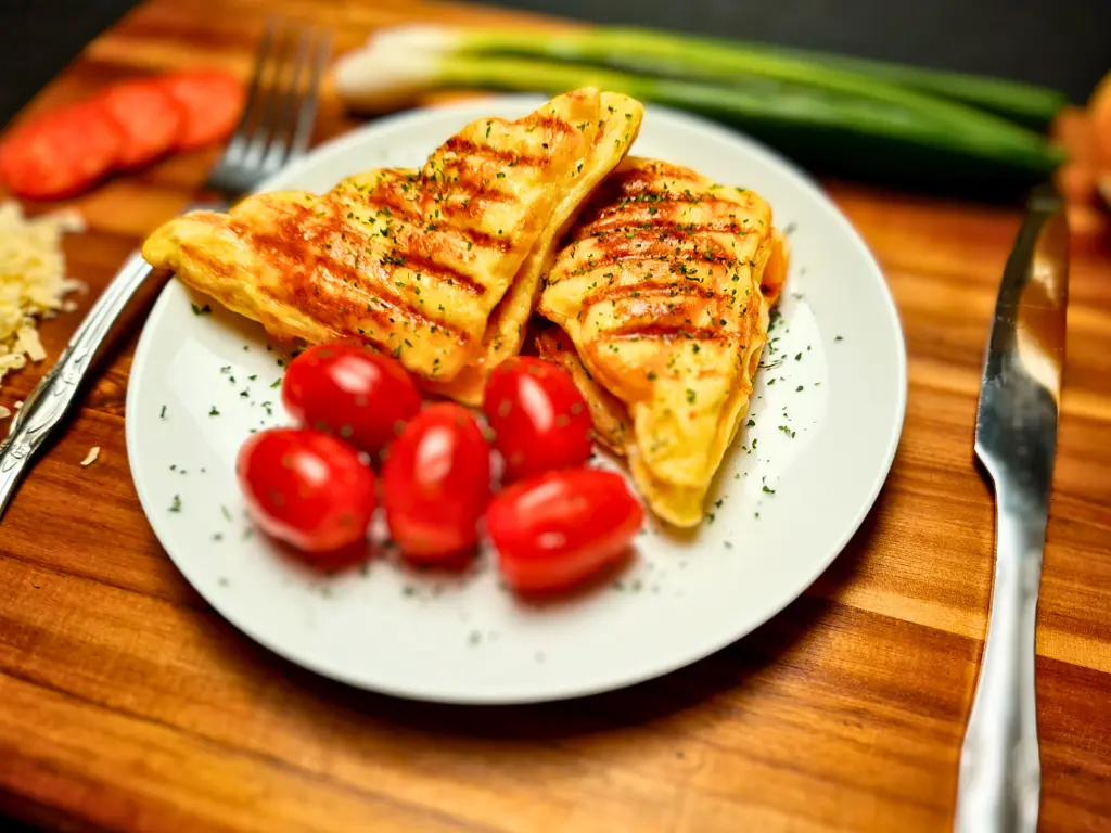 Keto Chaffwich keto chaffle with pepperoni