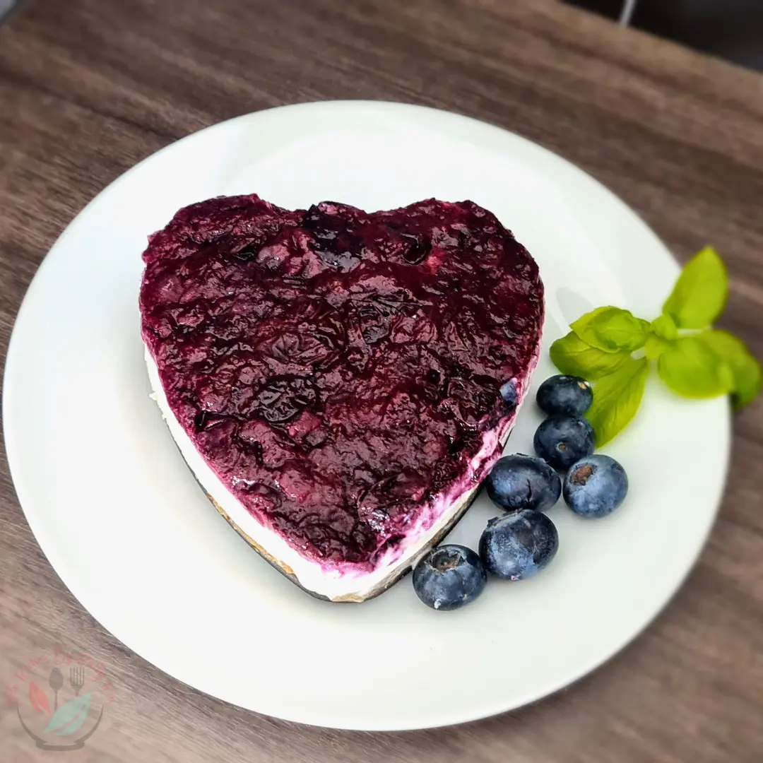 Easy No Bake Keto Blueberry Cheesecake